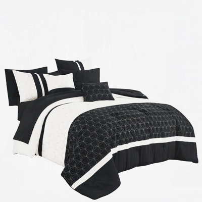 Modern Black And White Geometric 7-Piece Bed In A Bag Set With Hexagon And Cube Patterns,Cal King