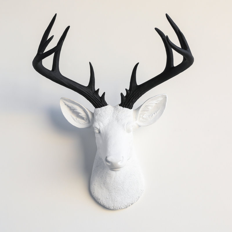 Handmade Rustic Animals Wall Decor on Resin, White/Black