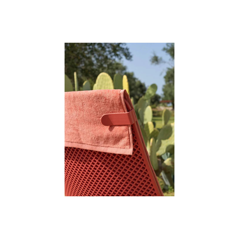 Net Outdoor Lounge Chair, Coral