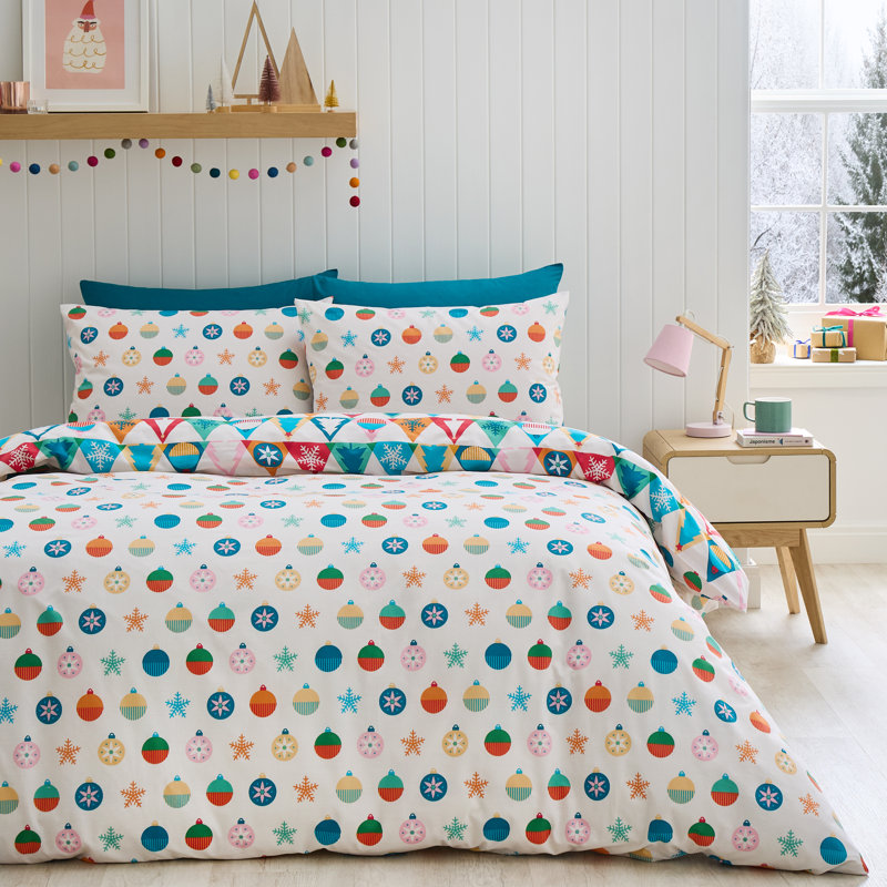 Christmas Geo Reversible Duvet Cover Set, Double Duvet Cover + 2 Standard Pillowcases