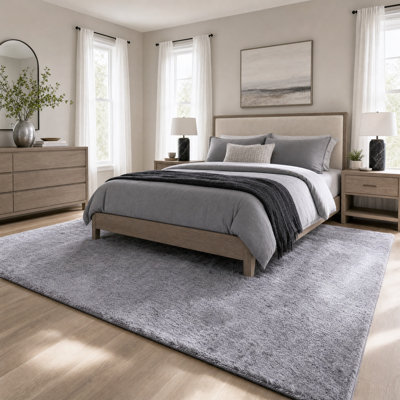 Tapis gris à fourrure en fausse collection de lapins