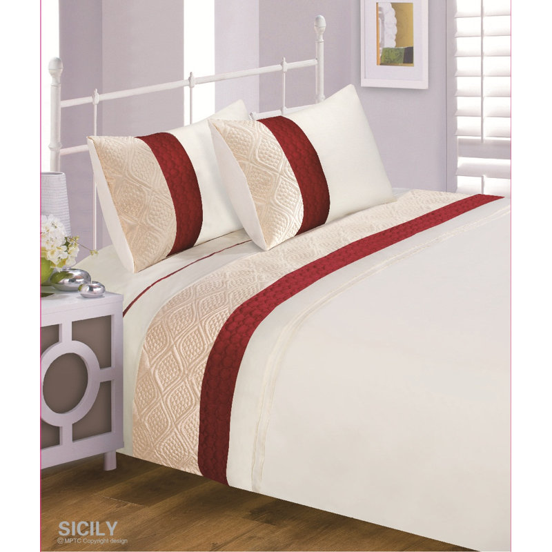 Odila Polycotton Quilted Sicily Duvet Cover, Double Duvet Cover Set, Burgundy