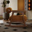 Chaise berçante antique avec accoudoirs rétro-100559298