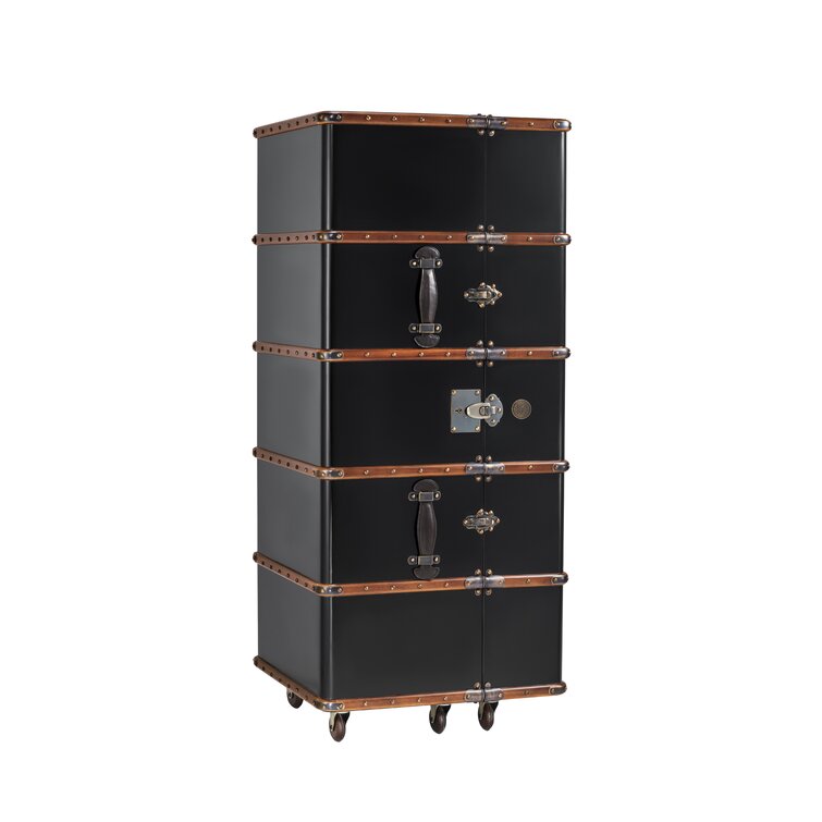 Lot - LOUIS VUITTON Upright Wardrobe Trunk