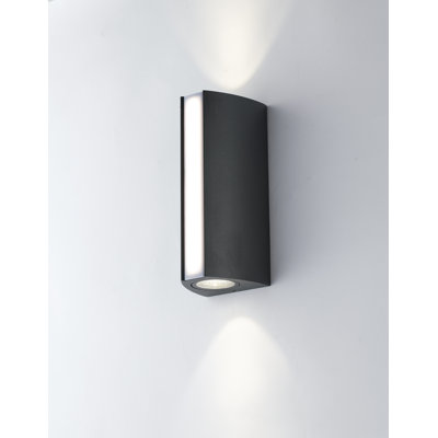 20cm H Integrated LED Outdoor Flush Mount