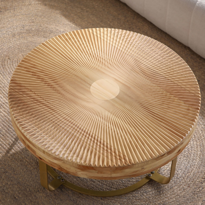 Table basse ronde moderne en bois sculpté avec pieds en métal pour le salon, le bureau et la réception, Or