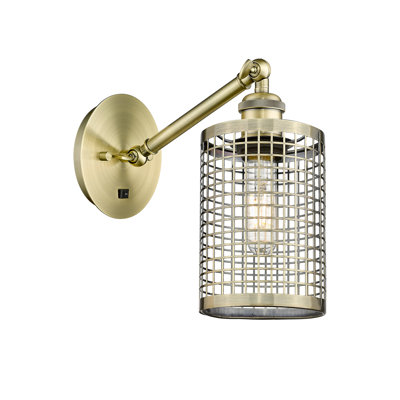 Lolan Armed Sconce