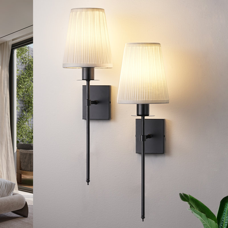 Dimmable Iron Wallchiere with Remote Control, Black