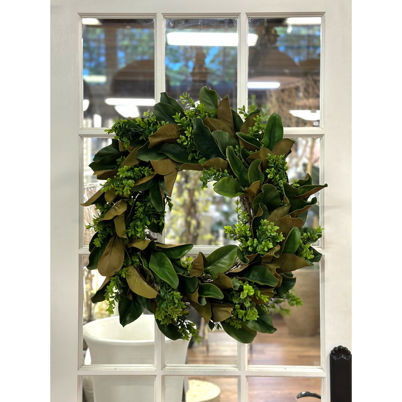 24" Wreath with Magnolia Leaves and Boxwood