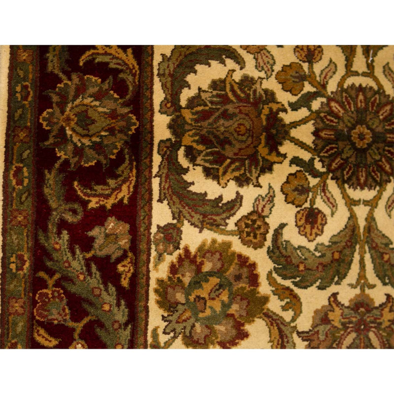 Tapis de haute qualité noué à la main