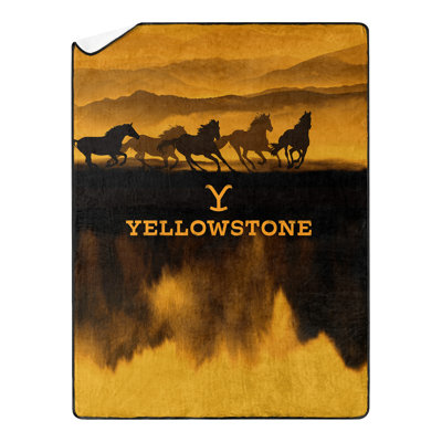 Paramount Yellowstone Wild Horses Silk Touch Sherpa Throw Blanket Twin Size, Western Horse Blanket, Soft Cozy Throw, 60x80 Inches