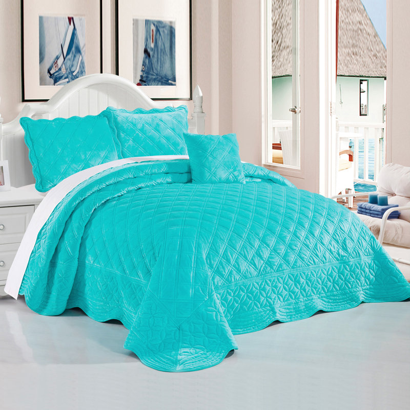4 Piece Oversized soft Microplush Quilt Set, Antique White, King Quilt
