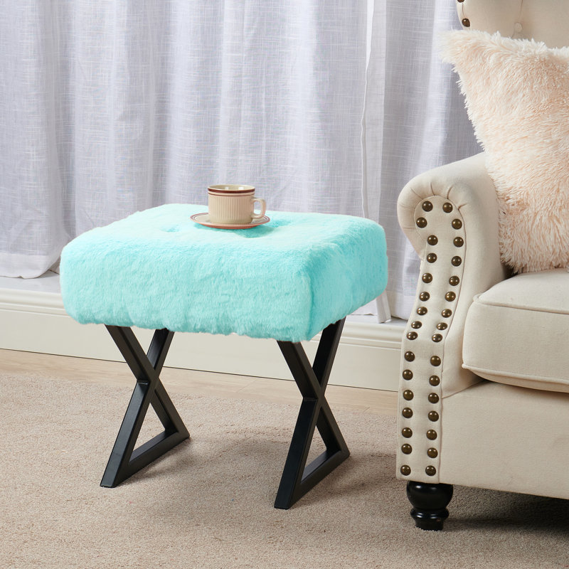 Repose-pieds standard large 19 po Kabria, Fausse fourrure turquoise blanchie