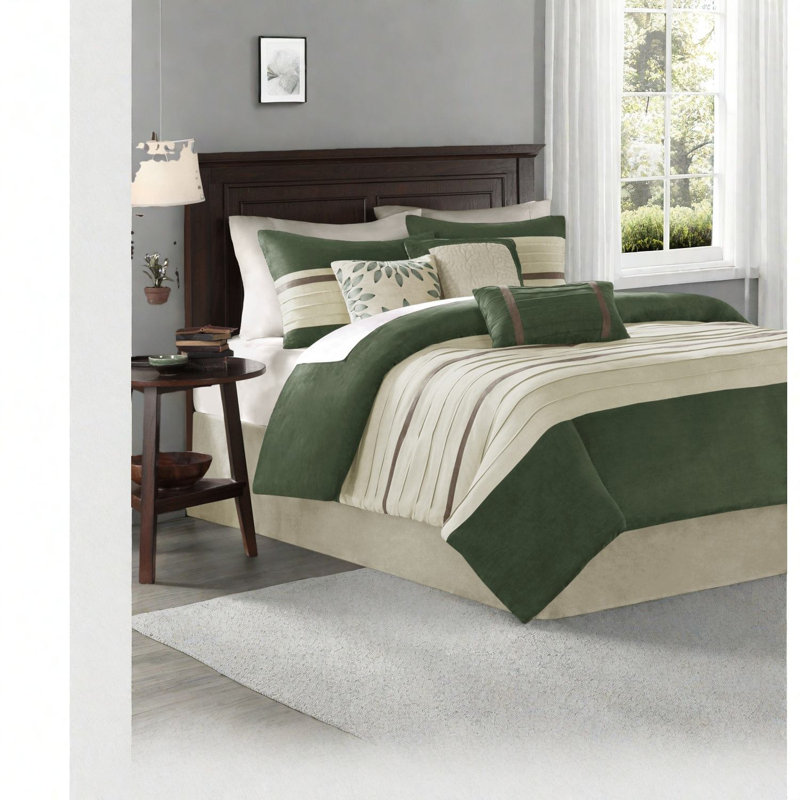 Luxurious 7-piece Faux Suede Bedding Sets, Soft Green, Queen Size, Easy Care