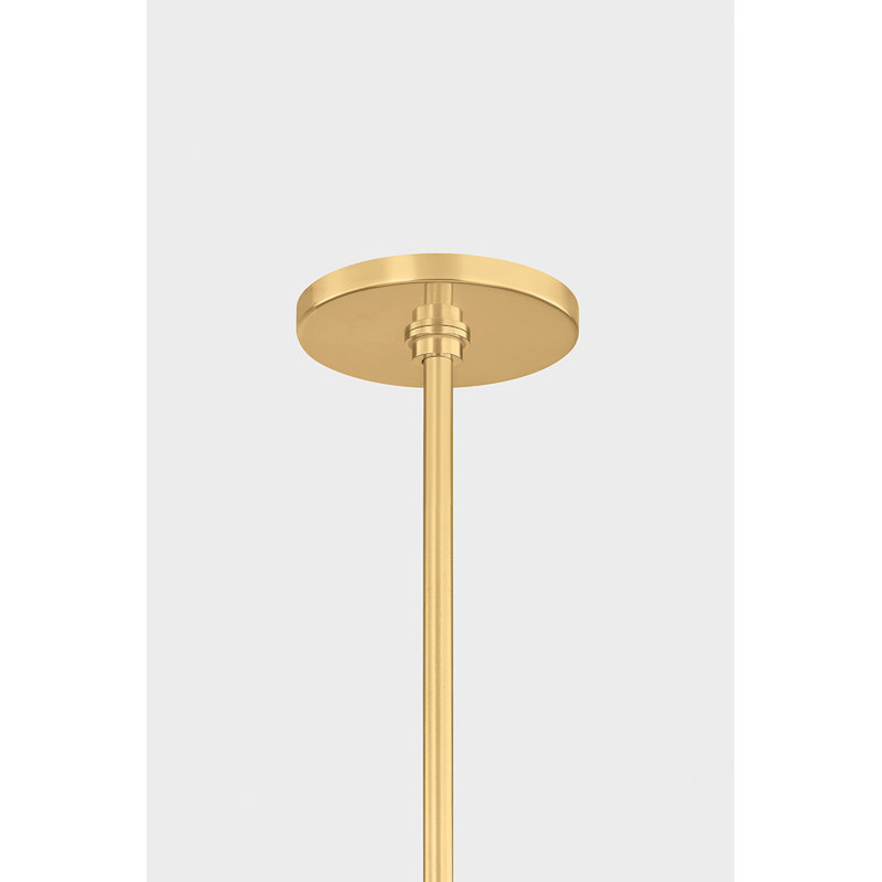 Lustre TAMara, Laiton