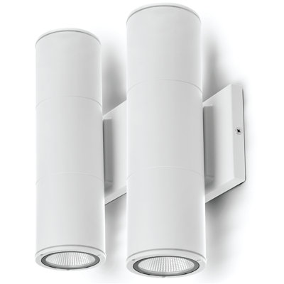 Chazz LED Wall Light