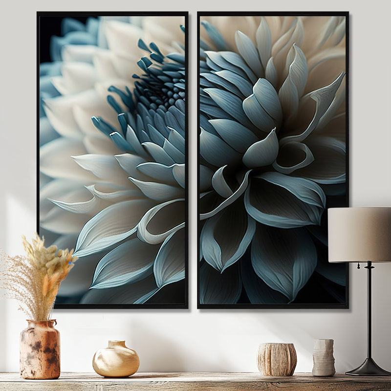 Dahlia bleu et blanc II, 40" H x 40" W, Black, Impression encadrée flottante