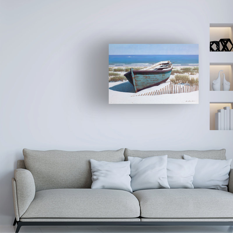 «Blue Boat on Beach» par Zhen Huan Lu - photographie sur toile tendue, H 12 po x l 19 po x P 2 po