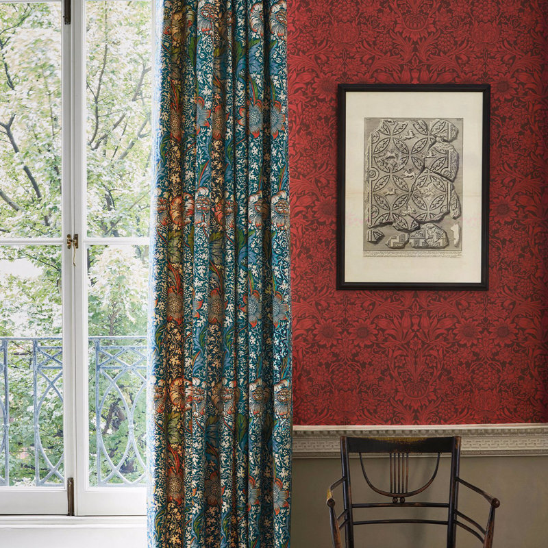 Sunflower 10.05m x 52cm Matte Wallpaper Roll, Red