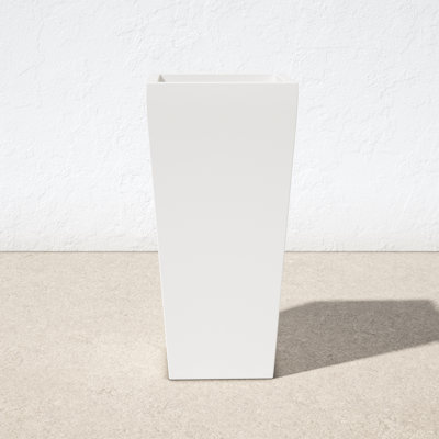 Robards Fiberglass Pot Planter