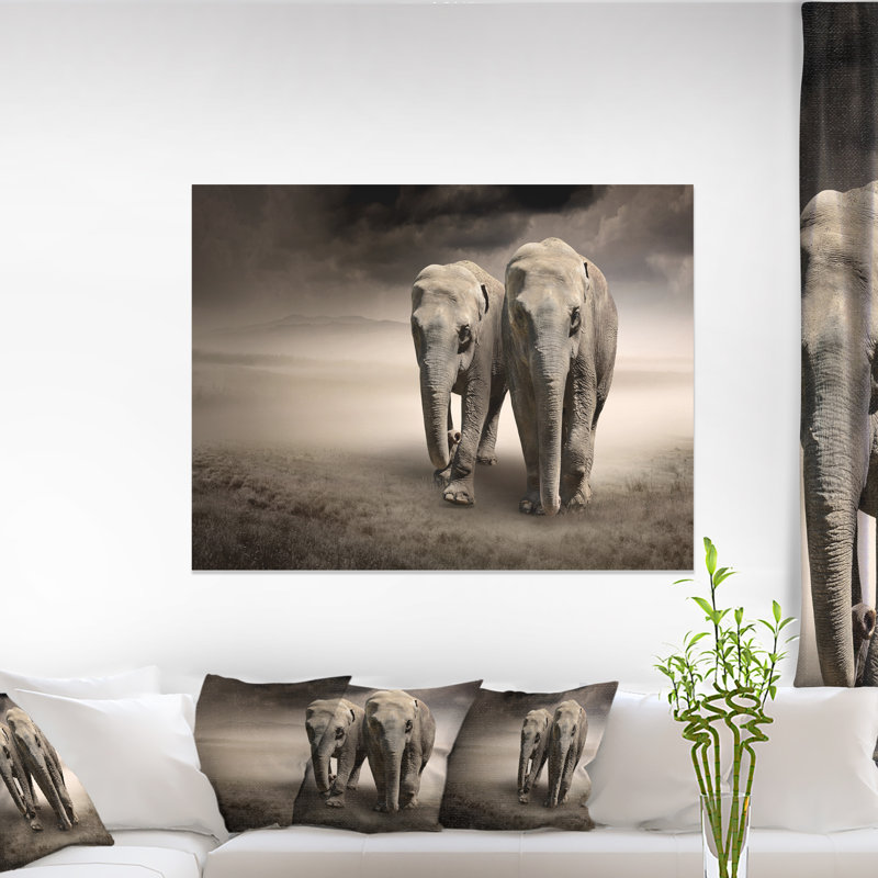 Paire d'éléphants, mouvement - impression, H 30 po x l 40 po x P 1,5 po, Toile tendue