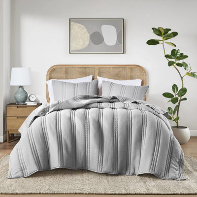 Courtepointe grise 3 pièces en gaze double / grand - rembourrage doux, conception matelassée en canaux, effet froissé, étiquetée, lavable à la machine pour un entretien facile, texture, lavable, sans danger pour la peau