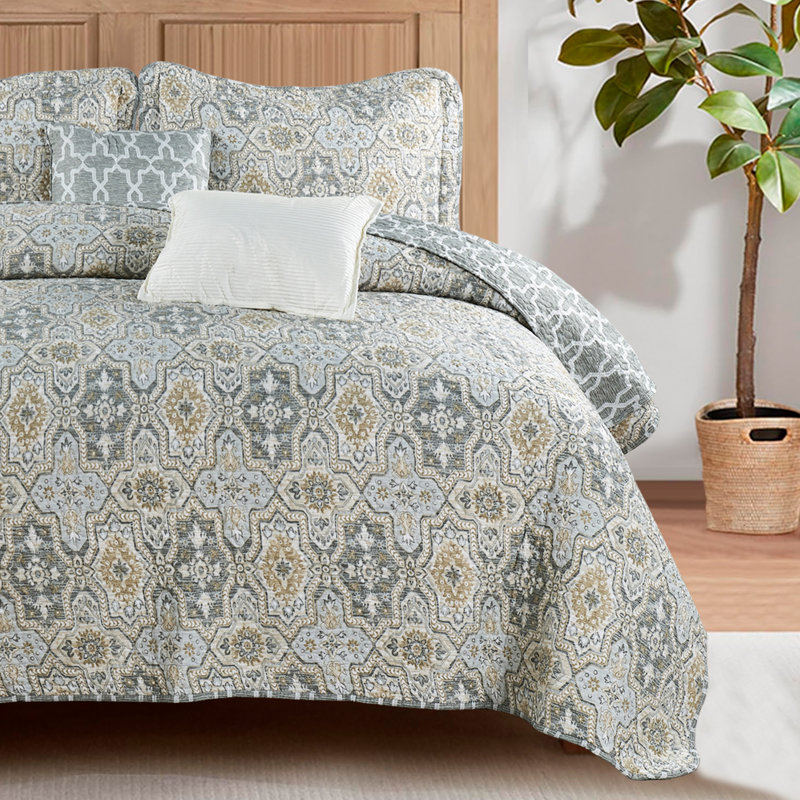 5 Piece Lanza Printed Microfiber Quilt Set, California King Coverlet + 2 Shams + 2 Pillows