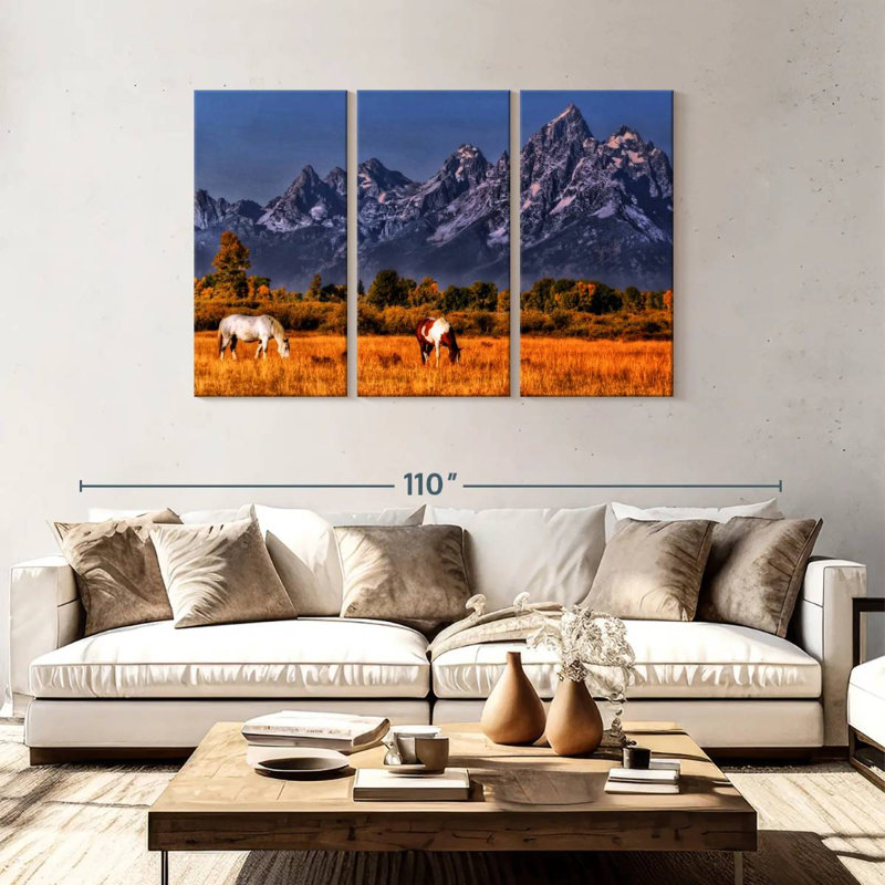 Chevaux d'Alvord broutant à Grand Teton, H 48 po x l 74 po