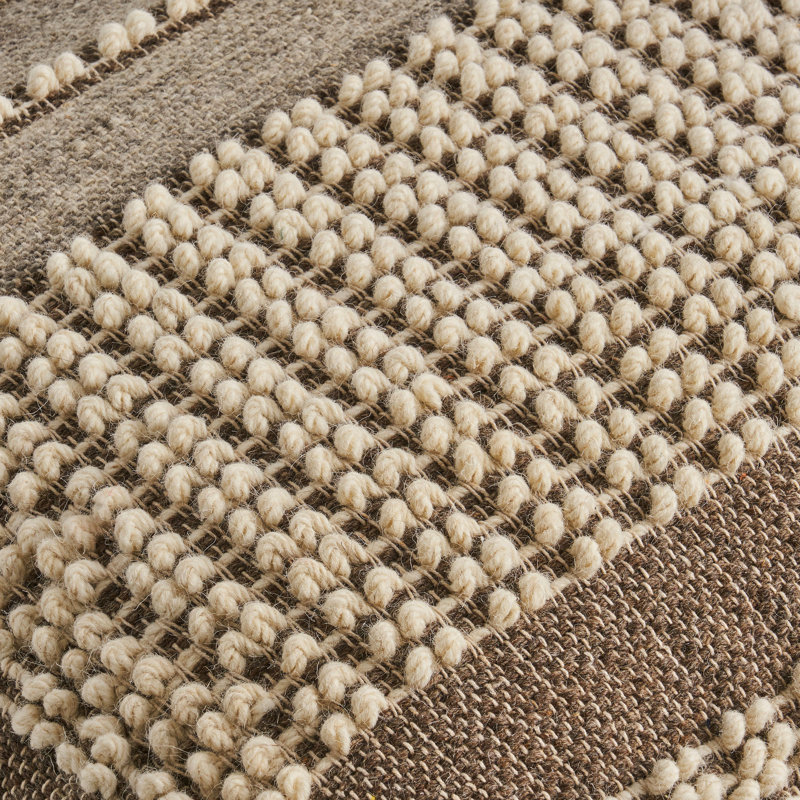 Grand repose-pieds brun et beige en laine et coton rustique, pour une ambiance chaleureuse, 26 po x 26 po x 16,5 po, entièrement assemblé, nettoyer les taches, 75% laine, 25% coton, rembourré de perles dans un siège confortable, 26 po x 26 po x 16,5 po
