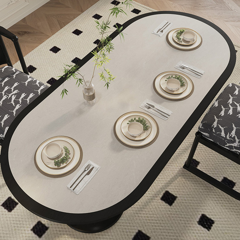 Table de salle à manger ovale L 62,99 po x l 32,28 po Treneice