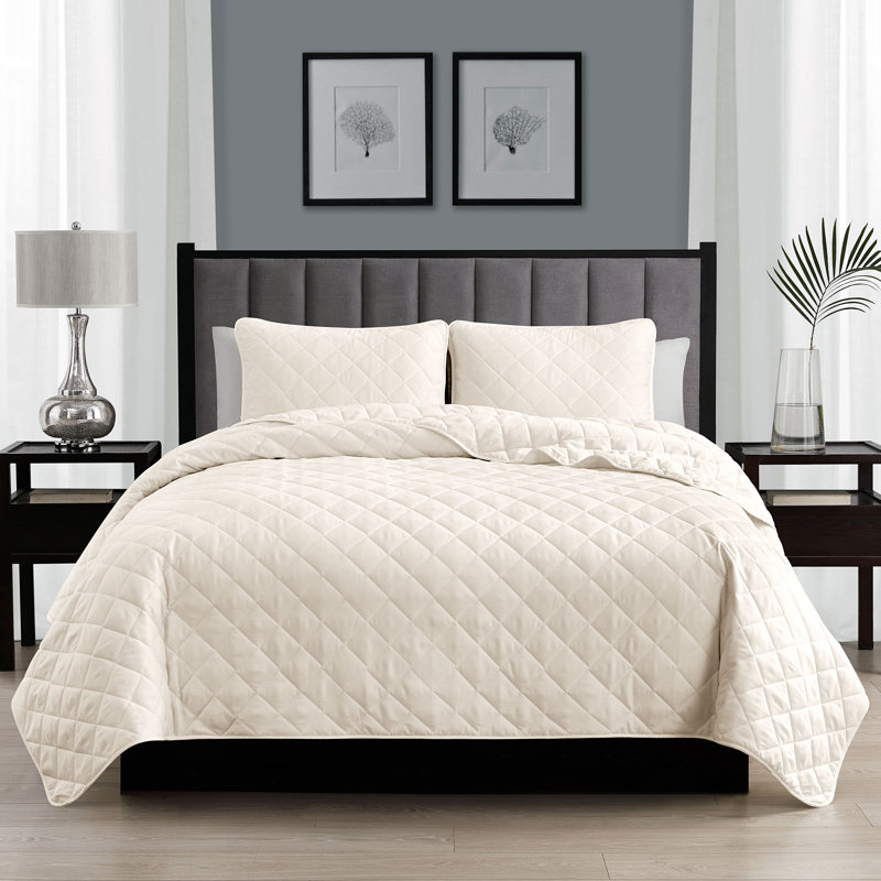 Wayfair Basics® Microfiber Reversible Diamond Quilt Set, Coconut Milk, Twin/Twin XL Quilt + 1 Standard Sham