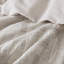 Housse de couette en coton 3 pièces pour lit double / grand. 100% avec fermeture à boutons. 2 taies décoratives et attaches intérieures. . Literie lavable à la machine - double / grand. Couvre-taies décoratives. Fermeture et-130165156
