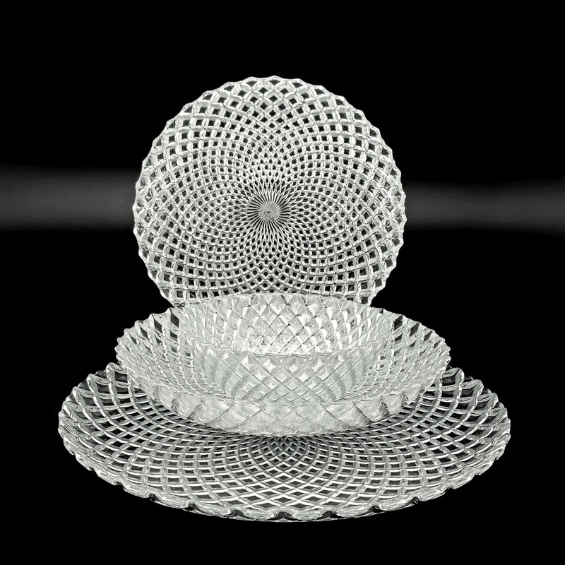 Pina Gilded Glass Dinnerware Set of 16, Silver