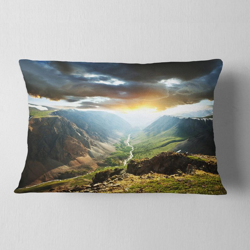 Coussin lombaire imprimé montagnes nuageuses
