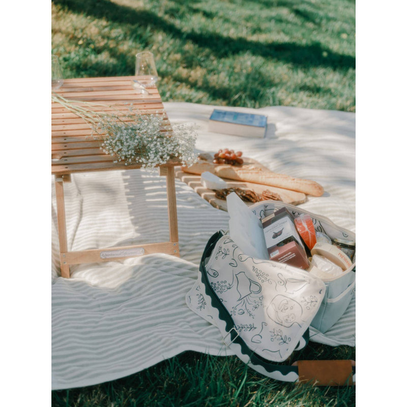 Premium Cooler, Navy/White