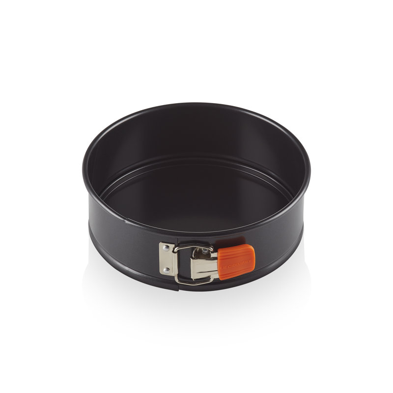 Le Creuset Bakeware Springform Round Cake Tin, 24cm