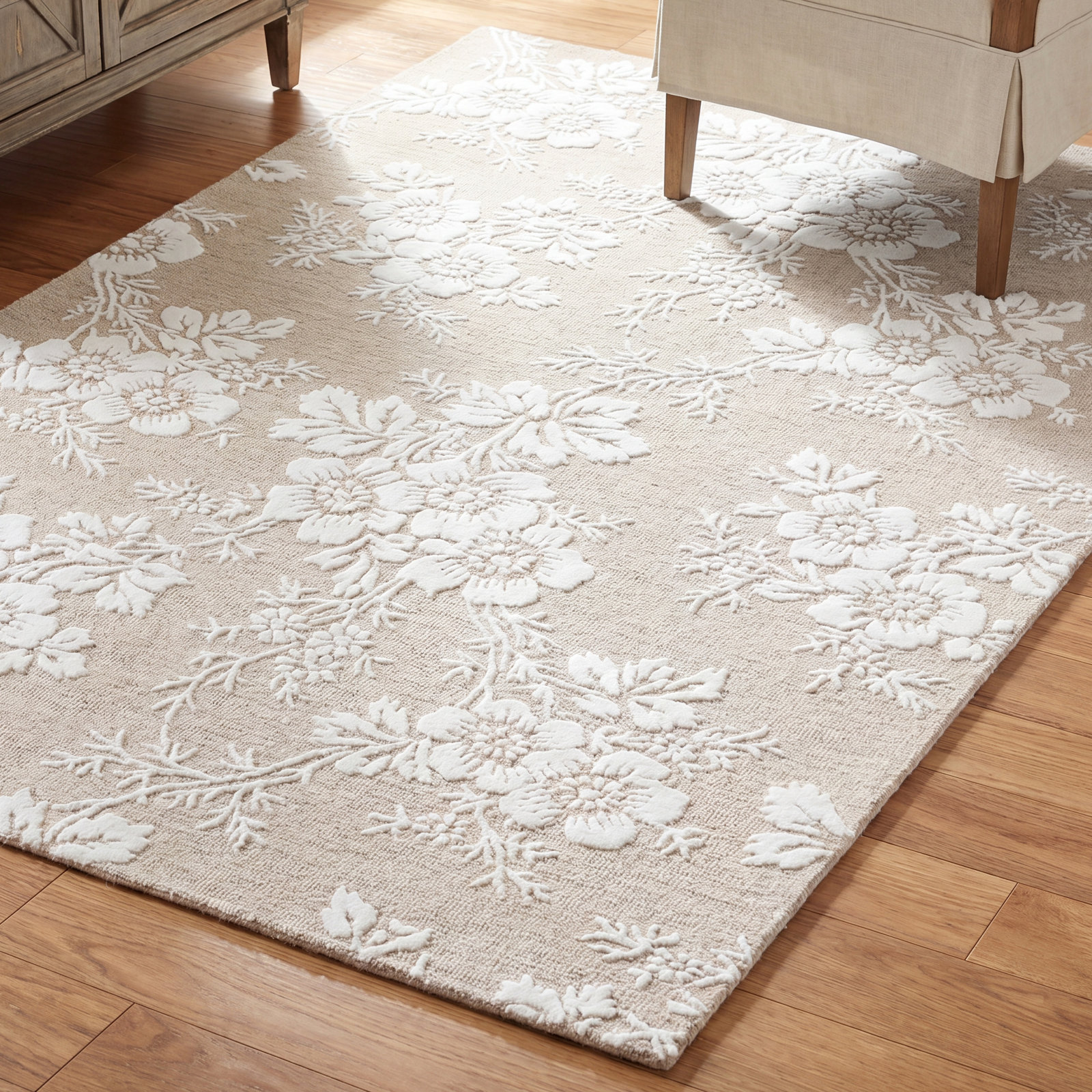 Hand-Tufted Wool Floral Rug, Rectangle 6' x 9'