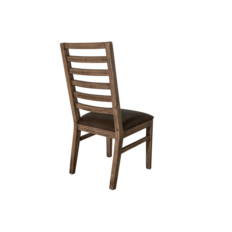 Chaise rembourrée en bois
