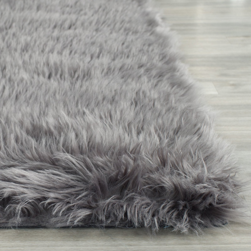 Hand Woven Shag Area Rug, Rectangle 91 x 152 cm