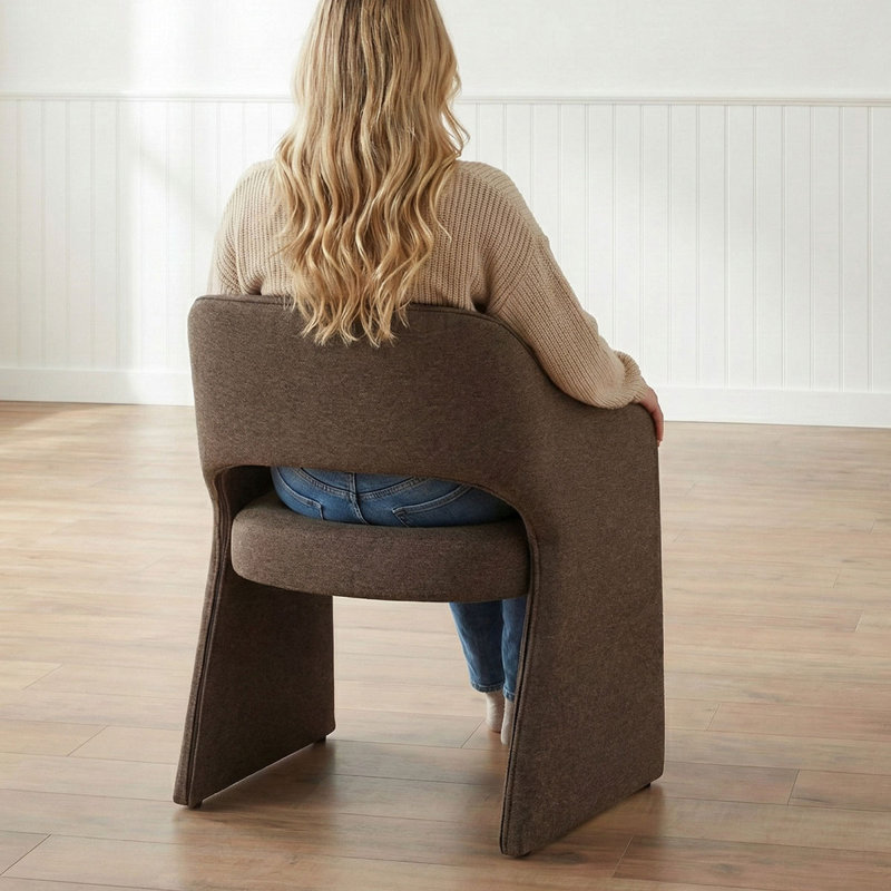 Chaise rembourrée et imperméable de 19 po de hauteur, Brun