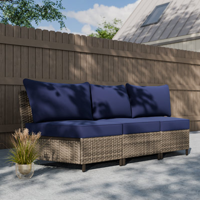 Chaise de patio pour 3 personnes en osier sans accoudoirs avec coussins