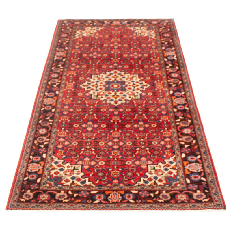 Andelz Red Rug 4'6" x 9'10"