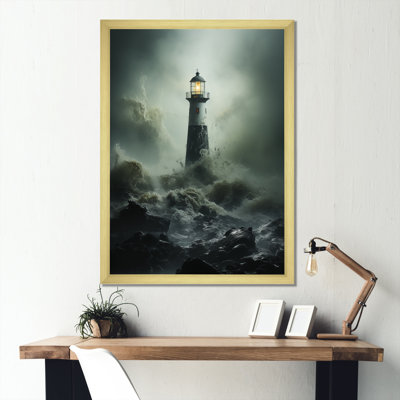 Phare aux prises avec les vagues orageuses I