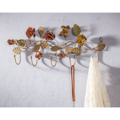 Crochet à fleur et à feuilles