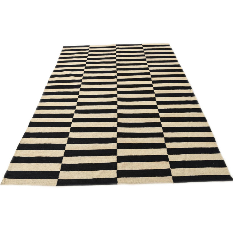 Tapis noir et blanc Prichard