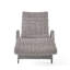 Détendez-vous dans le luxe avec une chaise longue grise et un style extérieur en aluminium