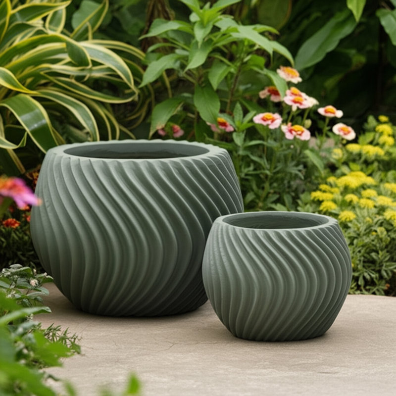 Polyresin Planters With Twisted Design And Sculptural Detailing, Set Of 2, Green