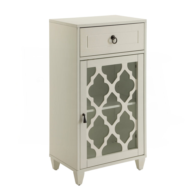 Armoire Ceara élégante et fonctionnelle, un ajout polyvalent à tout décor