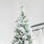 Arbre de Noël artificiel pin enneigé 9 pi avec branches réalistes et 1159 pointes