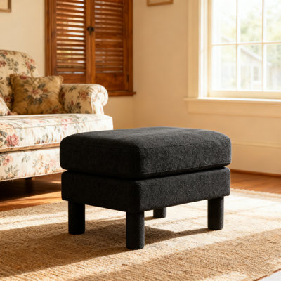 Repose-pieds en polyester avec quatre pieds robustes